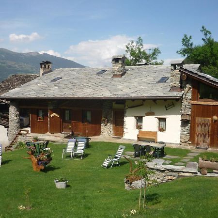 Les Chevreuils Apartment Arvier Luaran gambar