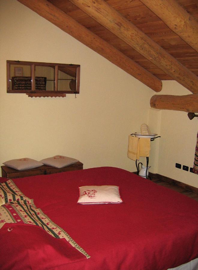 Les Chevreuils Apartment Arvier Luaran gambar